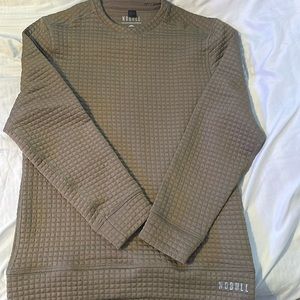 New without tags- Men’s NOBULL quilted sweatshirt.